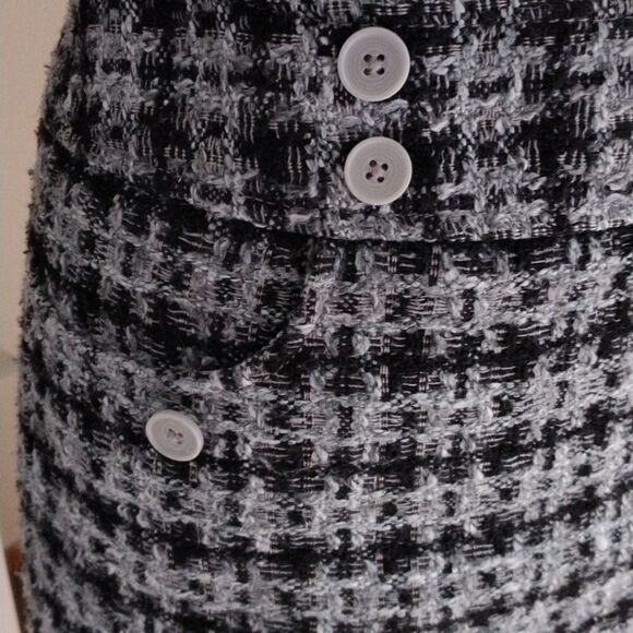 Ann Taylor Loft Woven Plaid Skirt - Picture 3 of 8